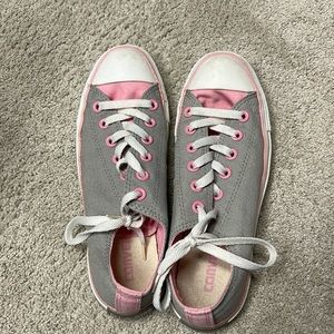 Gently used low top Converse shoes